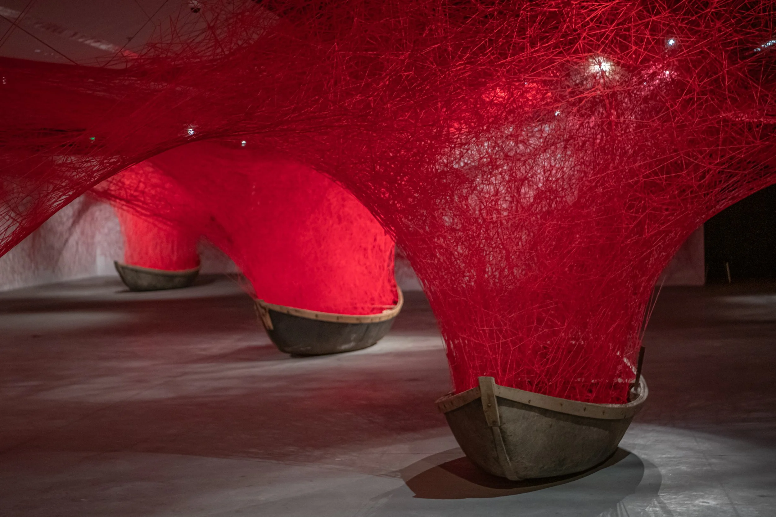 CHIHARU SHIOTA–塩田千春
